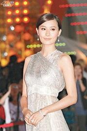 邓萃雯参加娱乐节目,展现多面魅力