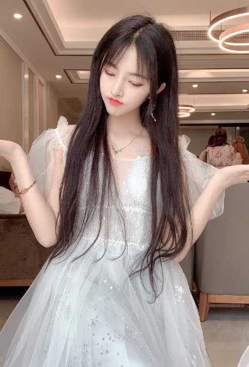 最近网红小妹妹