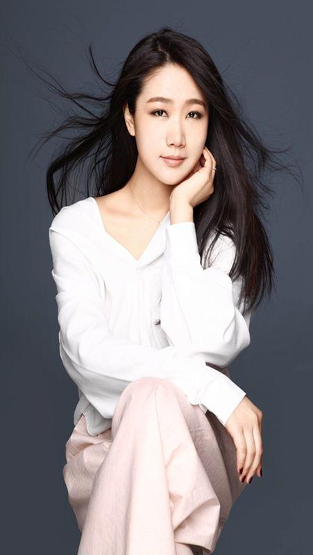 孙露图片,光影交织下的音乐精灵