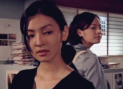 爱上女主播全部视频,情感纠葛与成长蜕变